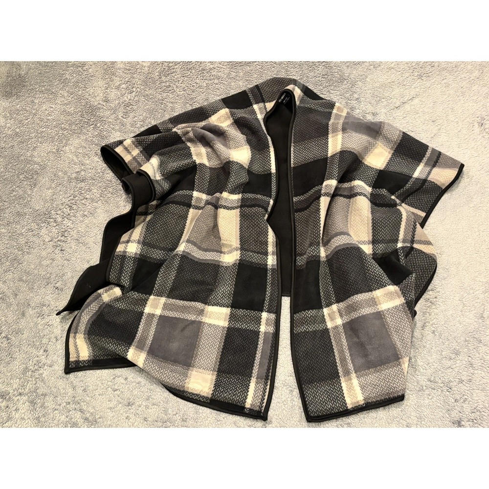 Ike Behar Black Gray Plaid Fleece Open Front Poncho Wrap Shawl Womens One Size